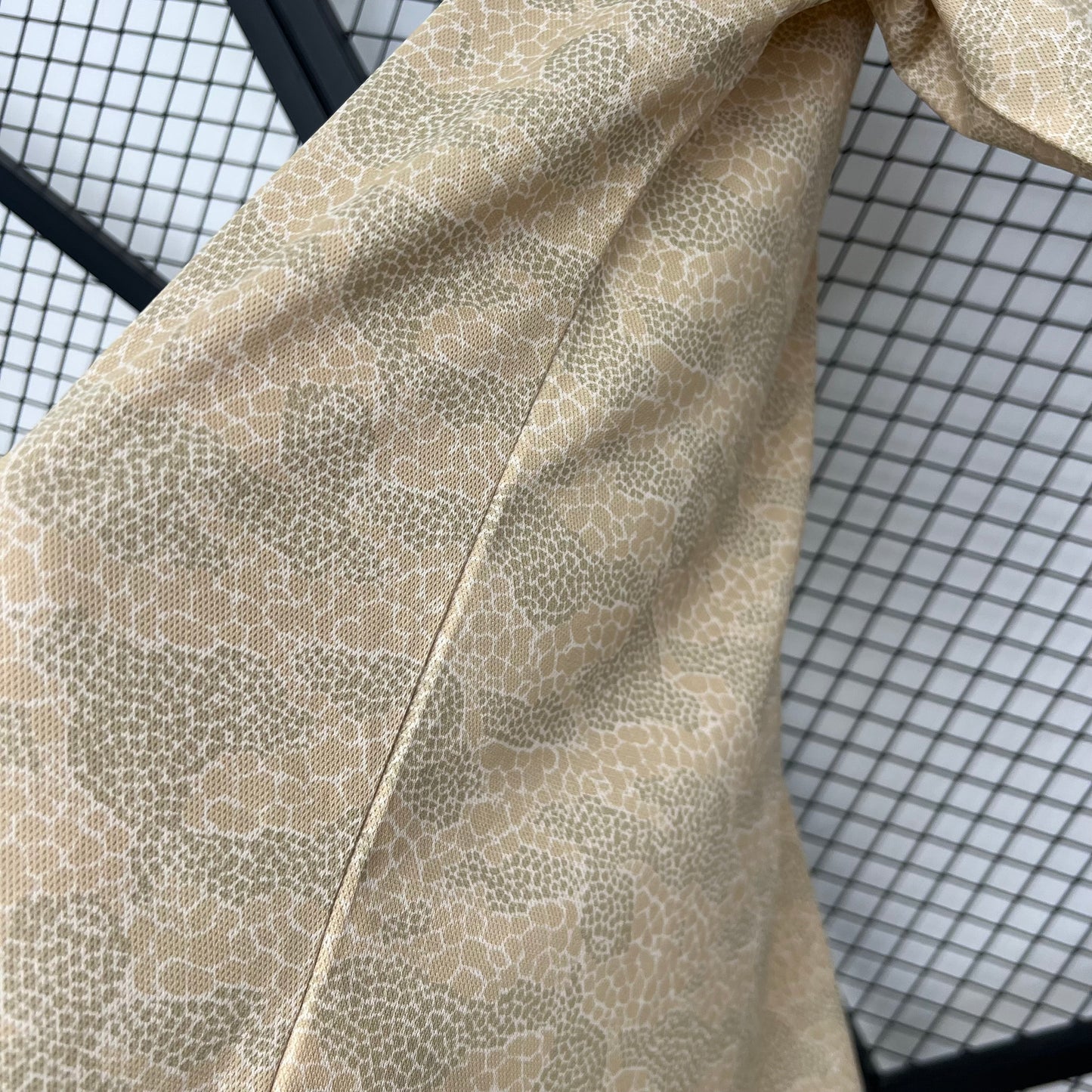 Manchester United away 2029/20