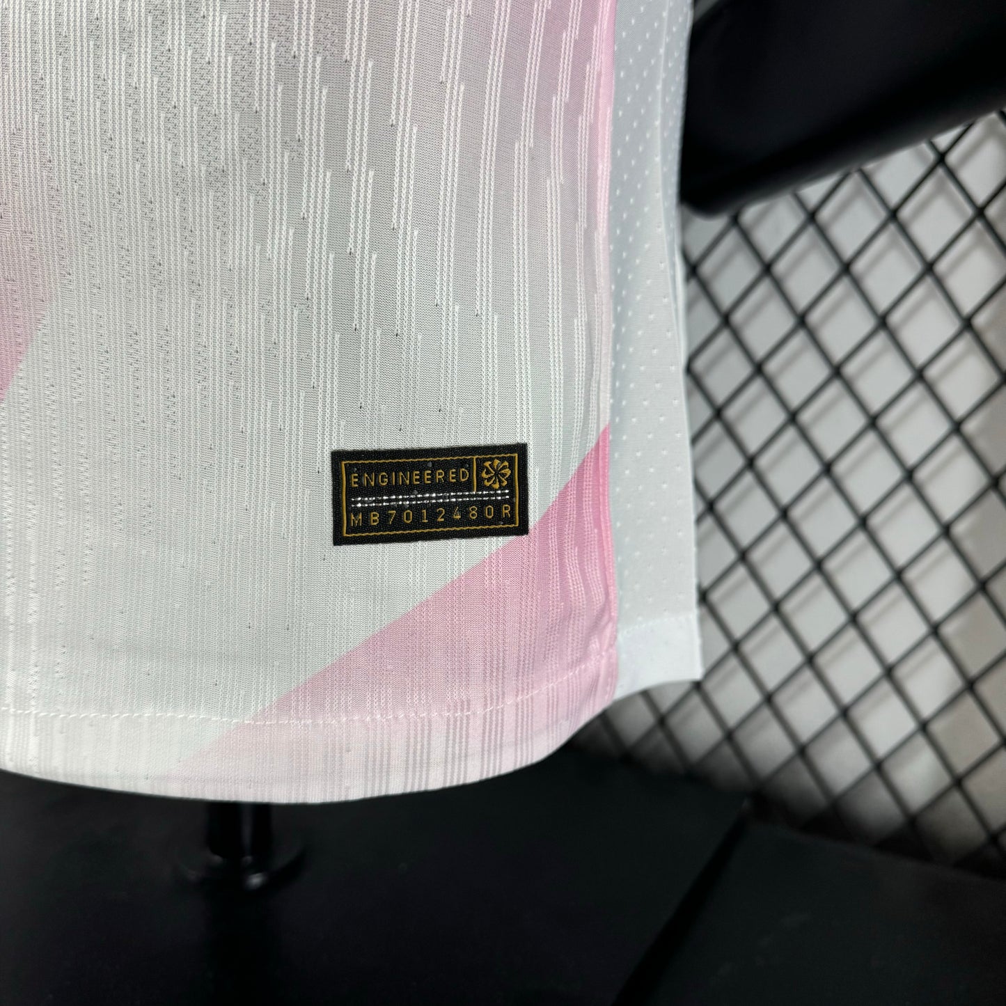 FC Barcelona pink fan edition