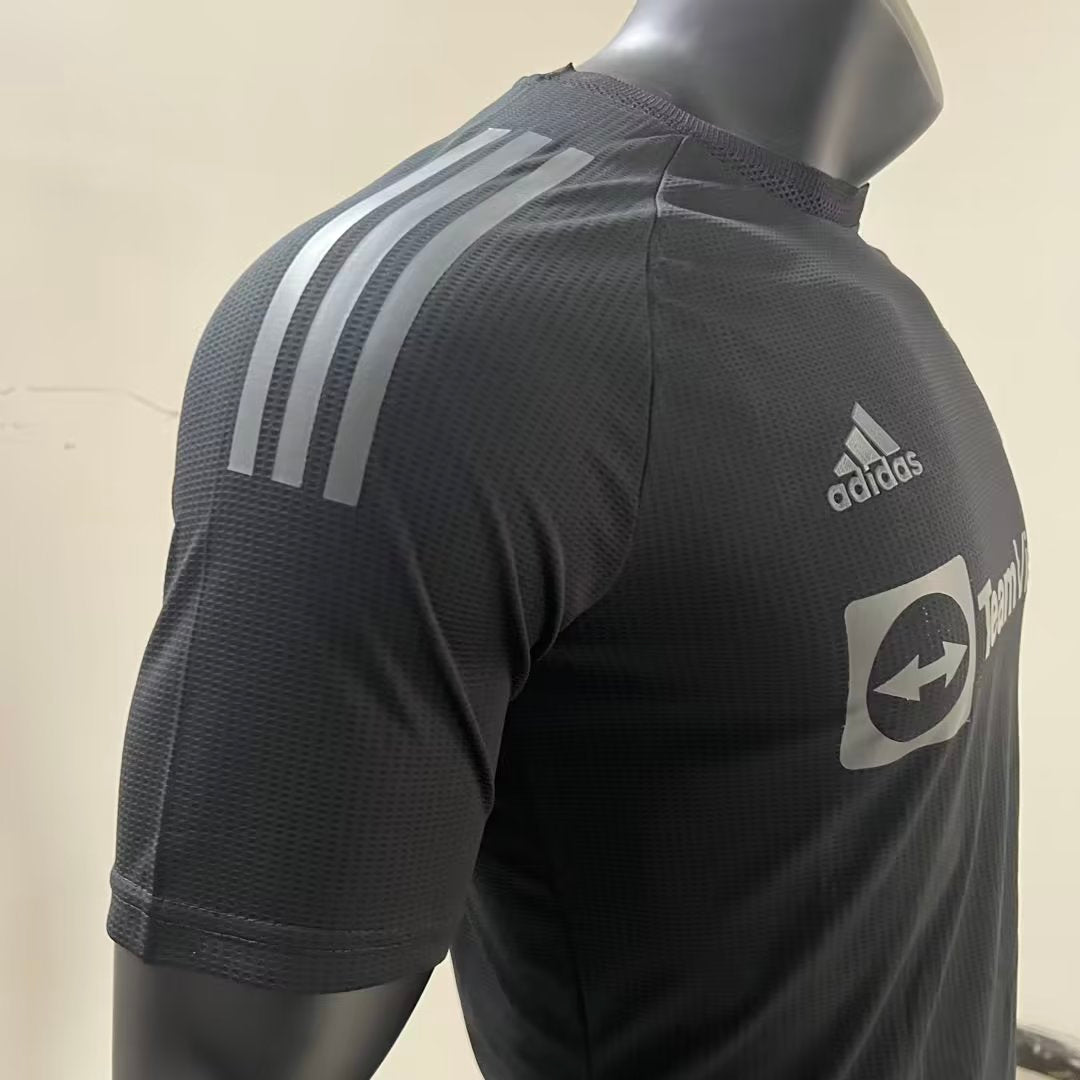 Manchester United black edition 2022/23