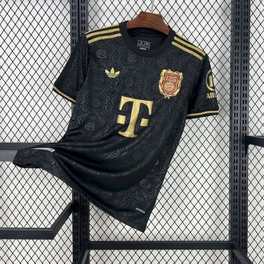 FC Bayern München anniversary black edition