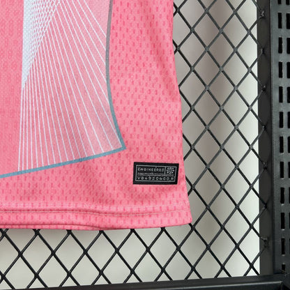 Barcelona special ‘Aurora’ pink edition